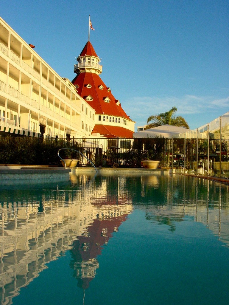 Hotel Del Coranado-Spa Vanishing Edge Pool